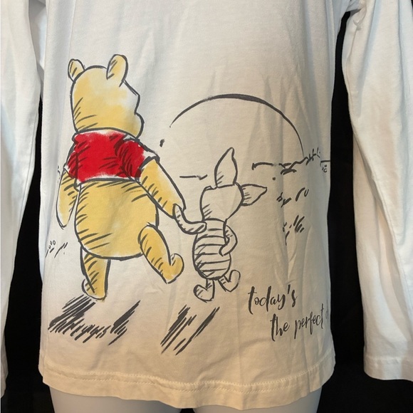 Disney Woman’s Winnie The Pooh NWOT Long Sleeve Henley Medium PERFECT Day Top - Picture 2 of 7